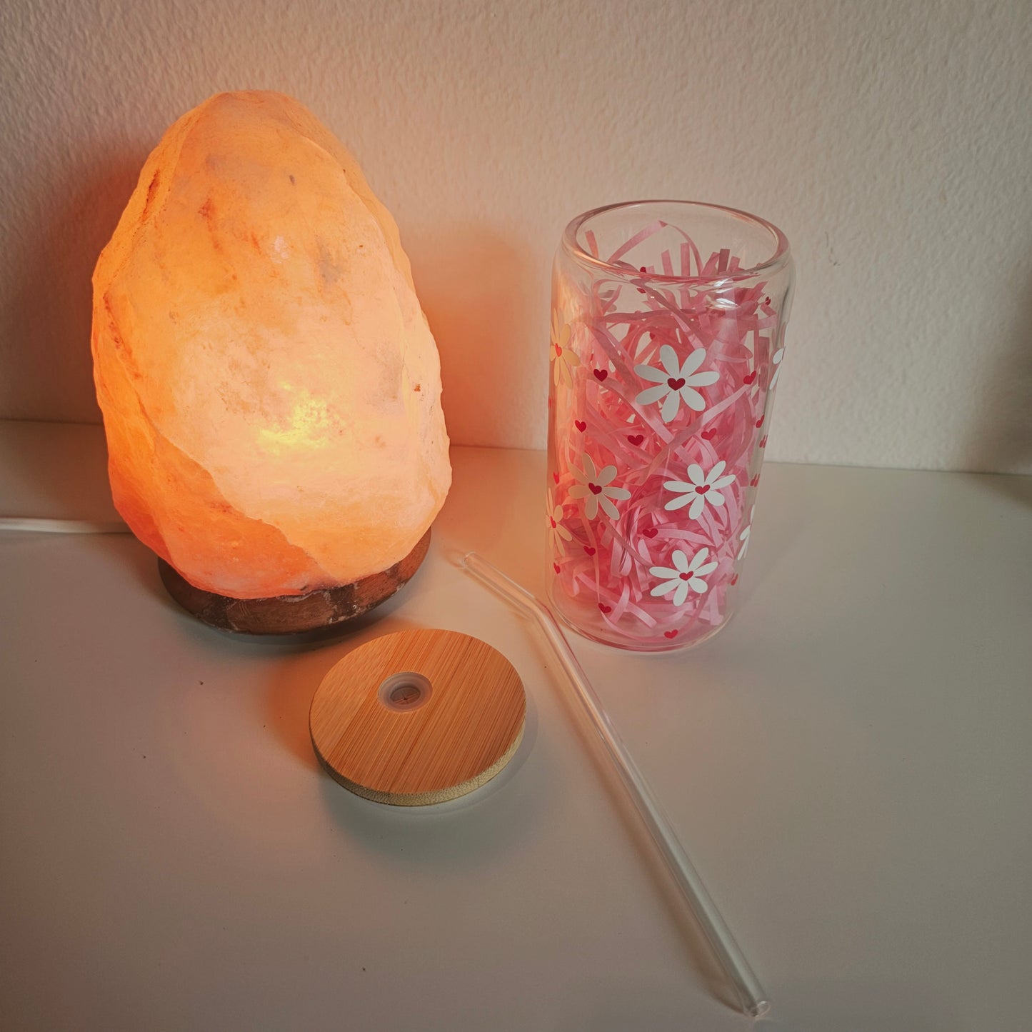 Verre fleuri avec couvercle en bambou