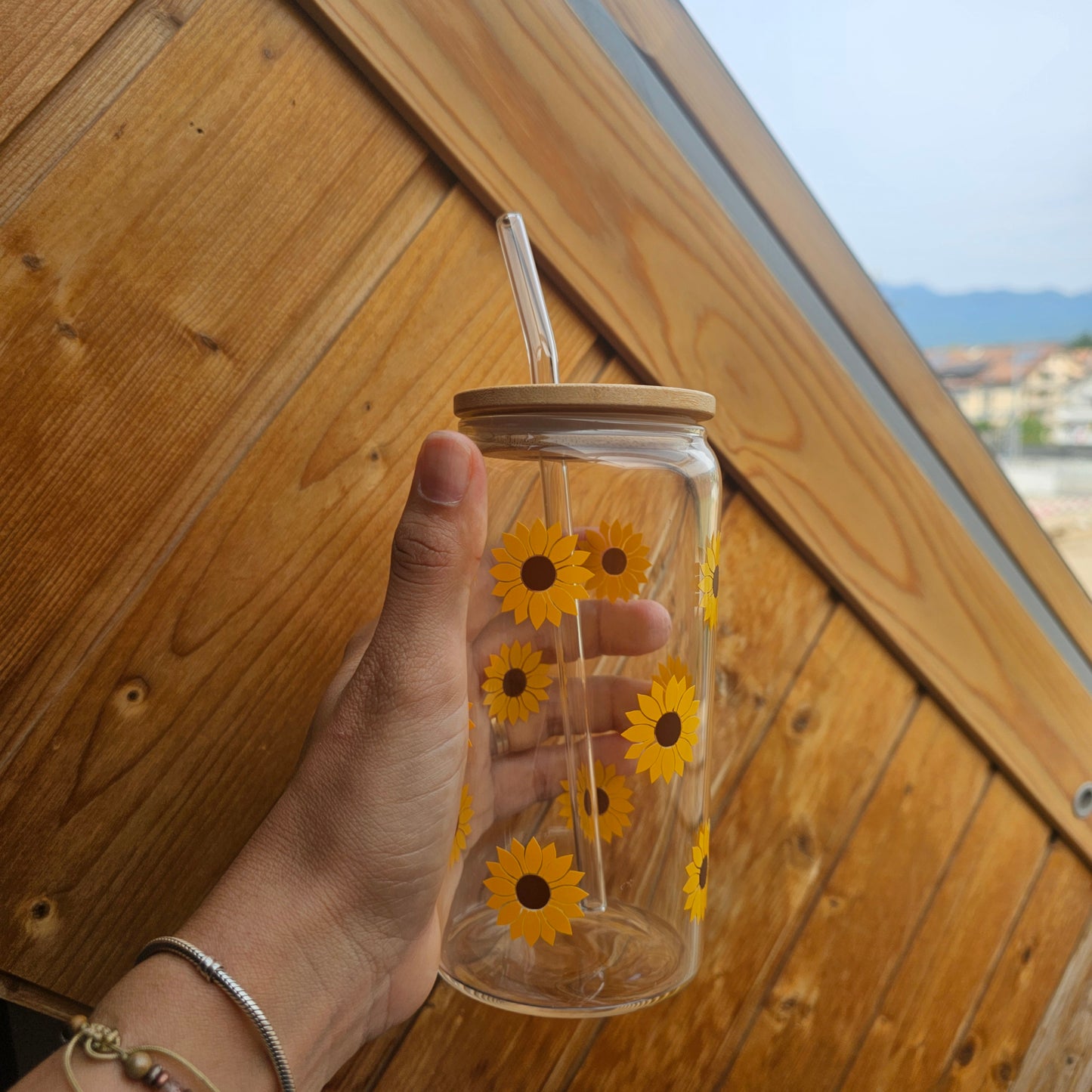 Verre tournesol avec couvercle en bambou et paille réutilisable