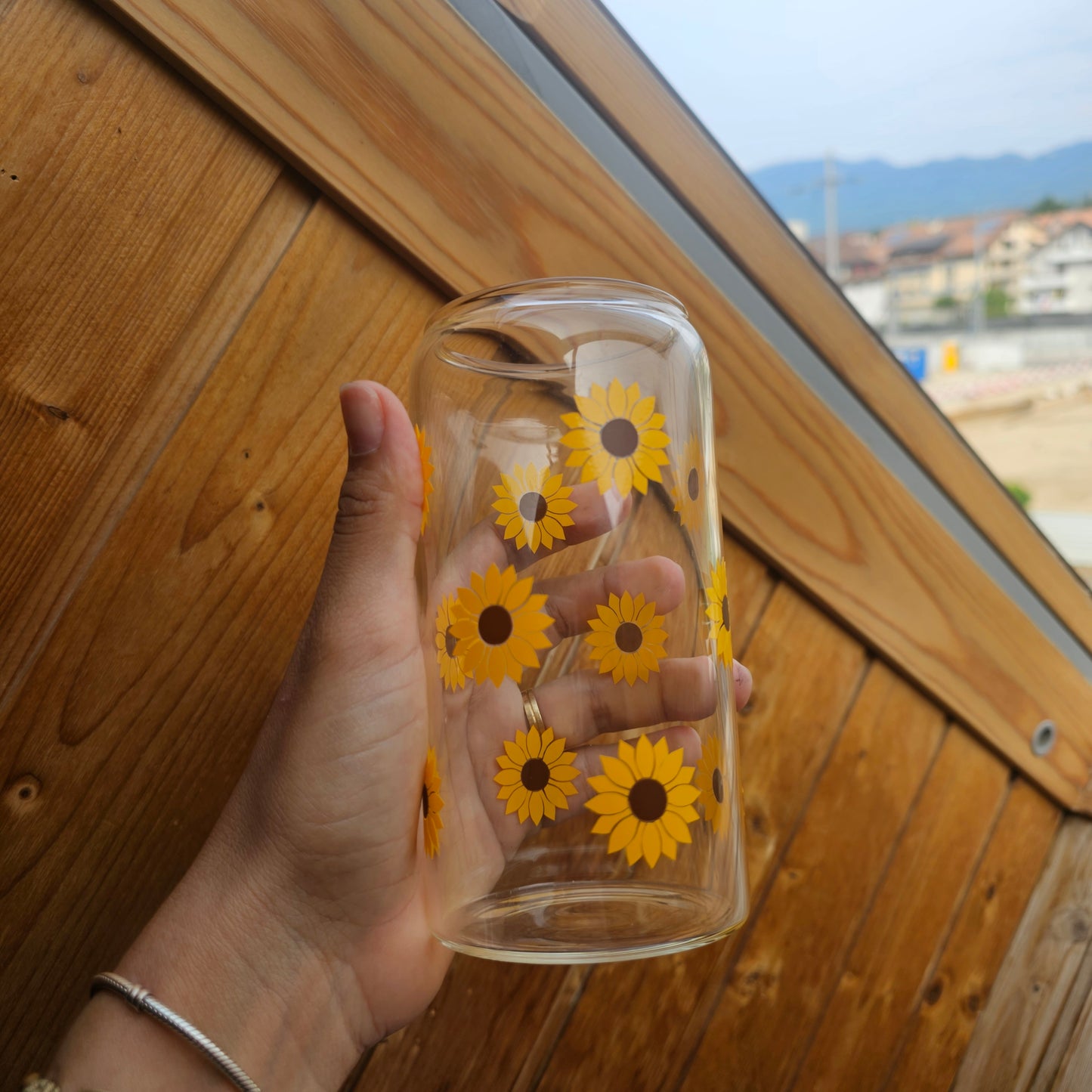Verre tournesol avec couvercle en bambou et paille réutilisable