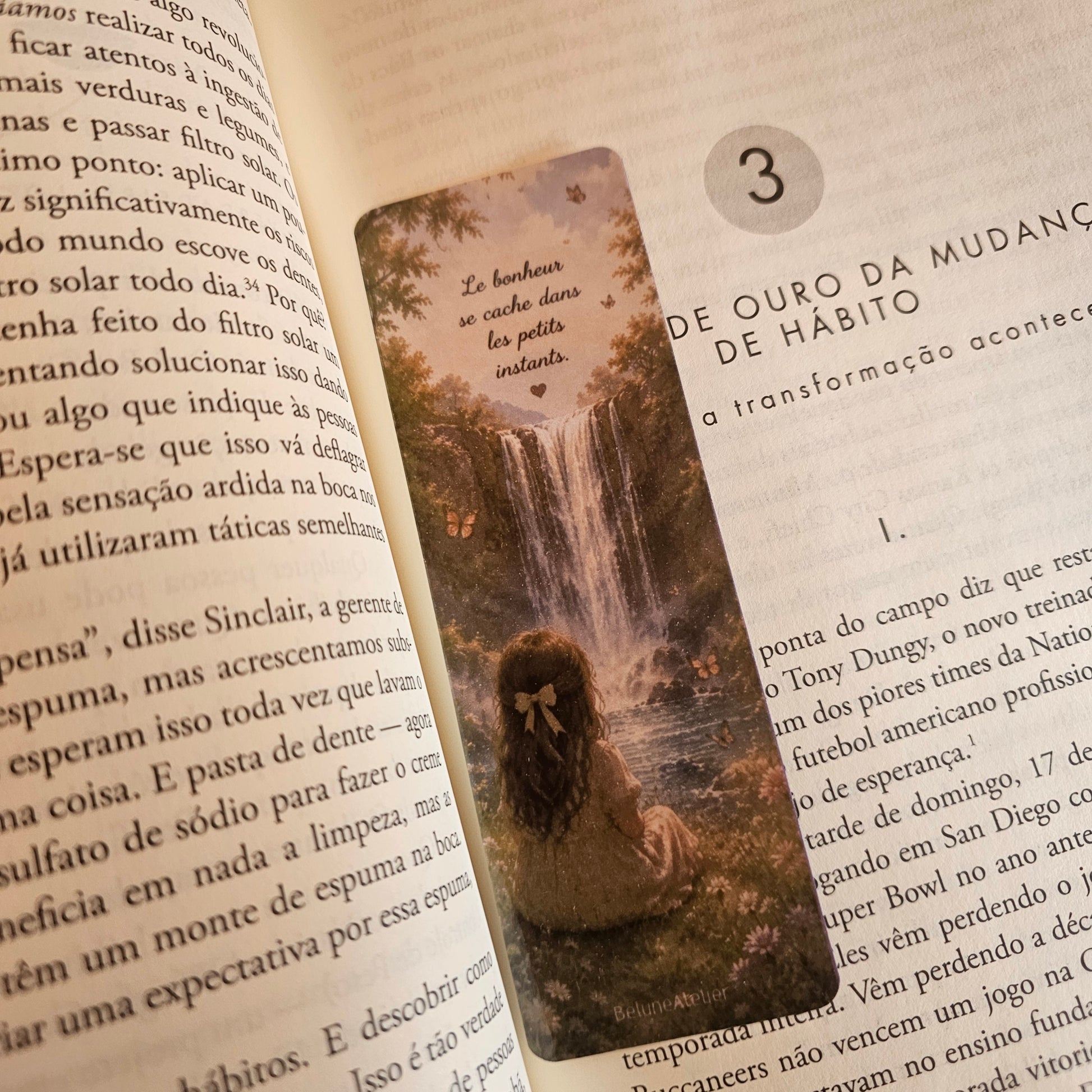 Marque-page avec illustration de lectrice